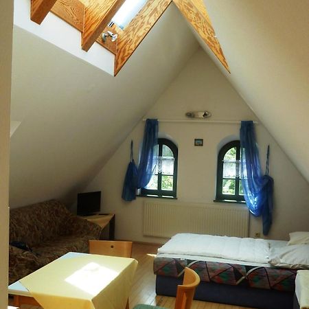 Mb Hotel Weisser Hirsch Hohnstein Bagian luar foto