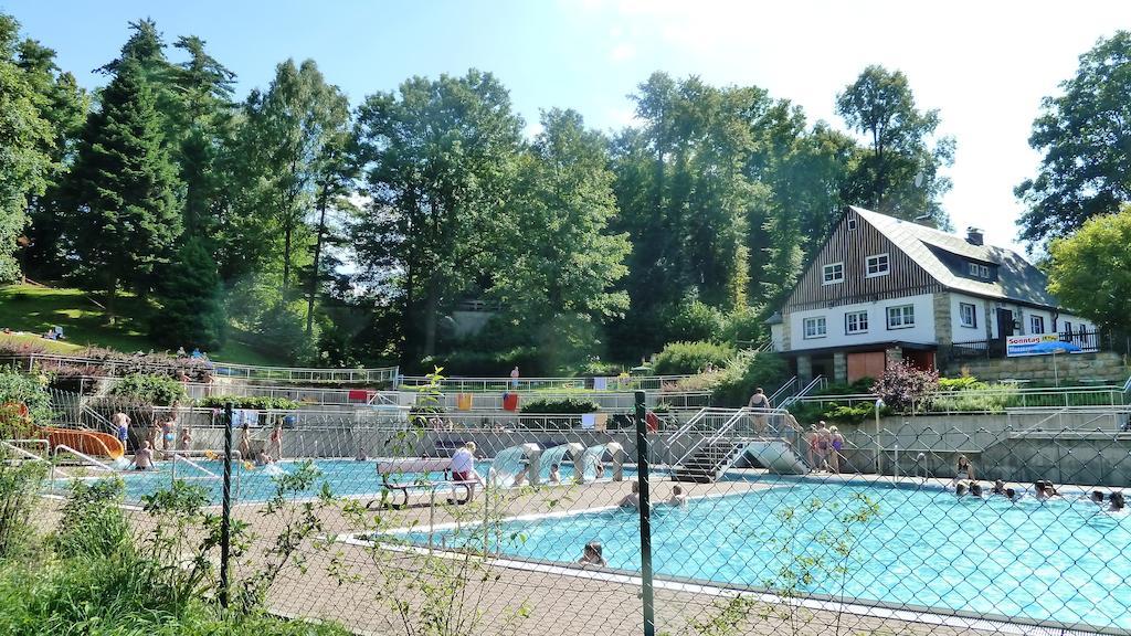 Mb Hotel Weisser Hirsch Hohnstein Bagian luar foto
