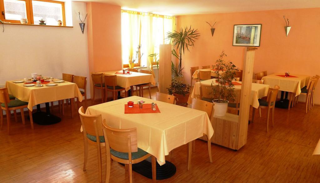 Mb Hotel Weisser Hirsch Hohnstein Bagian luar foto